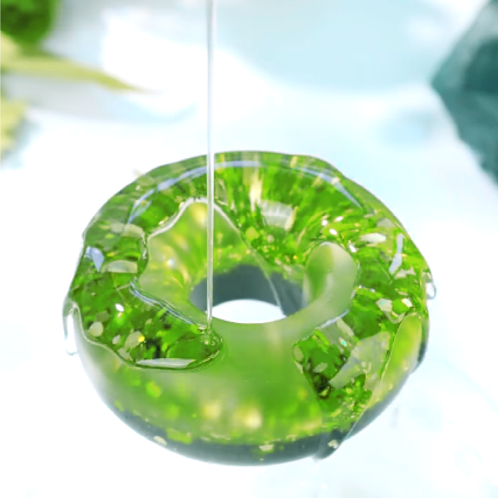Craft stunning jewelry with our 10G/100g UV Coating Resin! 💎 Rapid - curing, anti - scratch, and chemical - resistant, it’s perfect for professional jewelers and DIY enthusiasts. Enjoy crystal - clear results and eco - friendly, VOC - free crafting. Ideal for coating, bonding & more! Explore now and transform your jewelry projects with high - quality UV resin.
